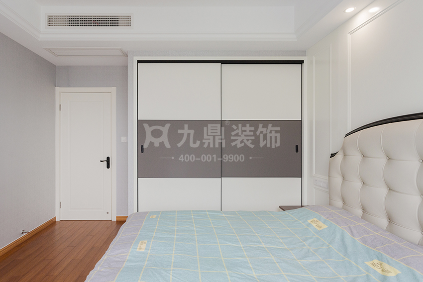 臥室裝修效果圖.jpg